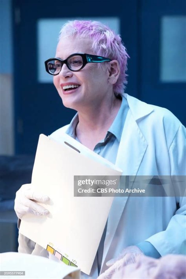 Exploring The Intriguing Relationships Of Lori Petty