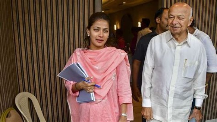Sushil Kumar Shinde's Son: A Glimpse Into His Life And Legacy