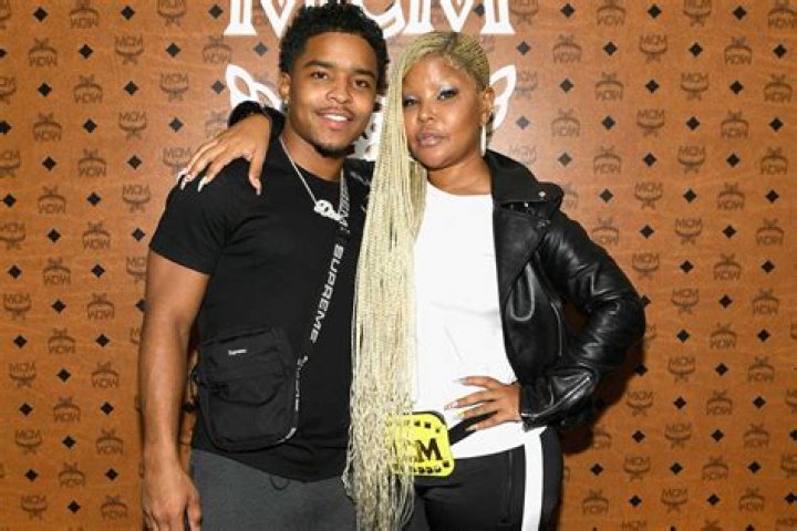 Unveiling The Story Behind Drake's Babymother